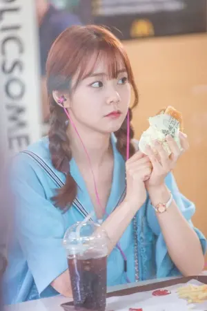 Photo Han Seung-yeon #314128