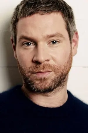 Photo Lukas Loughran #228043