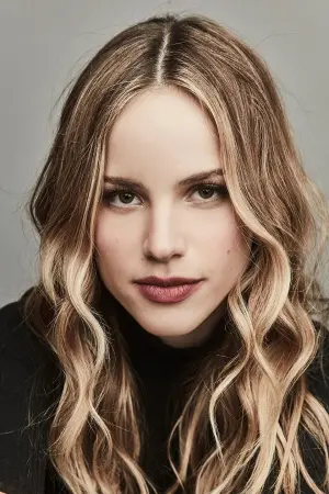 Photo Halston Sage #25731