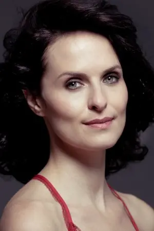 Photo Leanne Best #29298