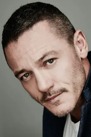 Photo Luke Evans #10139