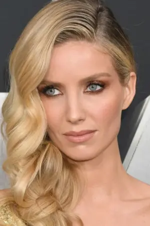 Photo Annabelle Wallis #70460