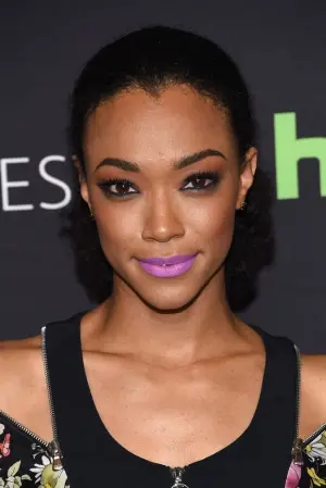 Photo Sonequa Martin-Green #32845