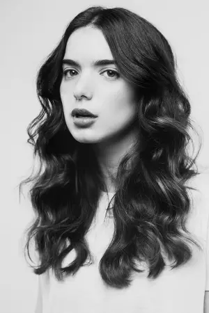 Photo Dylan Gelula #50505