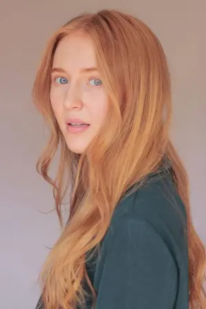 Photo Gina Stiebitz #236950