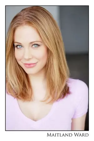 Photo Maitland Ward #21544