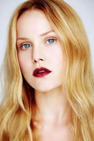 Photo Eryn Jean Norvill #300465