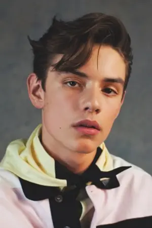 Photo Louis Partridge #79504