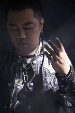 Photo TYoung Hu #373246