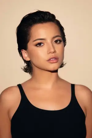 Photo Isabela Merced #328023