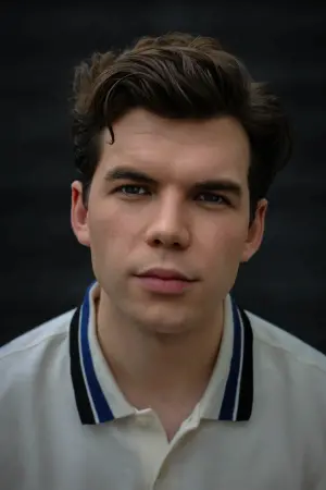 Photo Luke Newton #247488