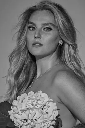 Photo Perrie Edwards #191646