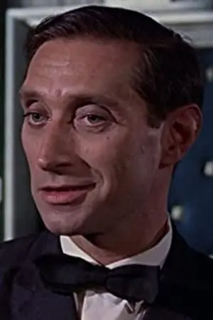 Photo Vladek Sheybal #31287