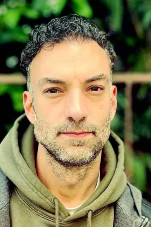 Photo Vasilis Tsigristaris #353619