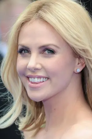 Photo Charlize Theron #3526