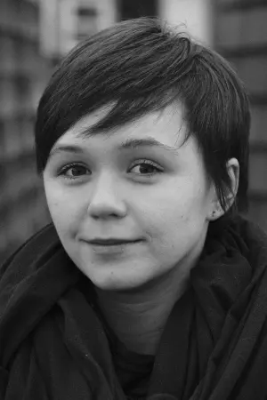 Photo Emily Skeggs #61558