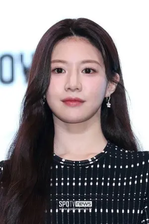 Photo Go Youn-jung #319976