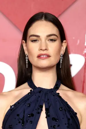 Photo Lily James #66195