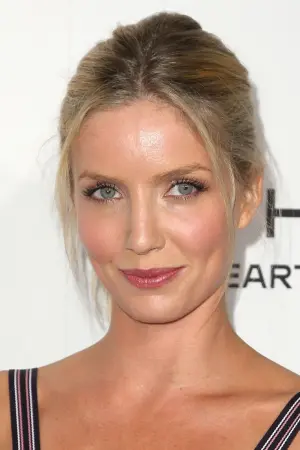 Photo Annabelle Wallis #31675