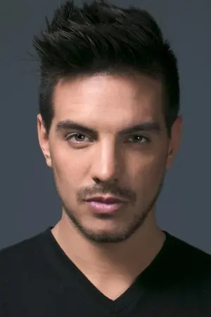 Photo Vadhir Derbez #43078