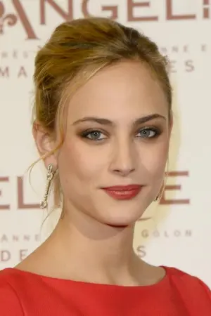 Photo Nora Arnezeder #100389