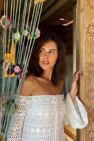 Photo Yasmine Raeis #340103