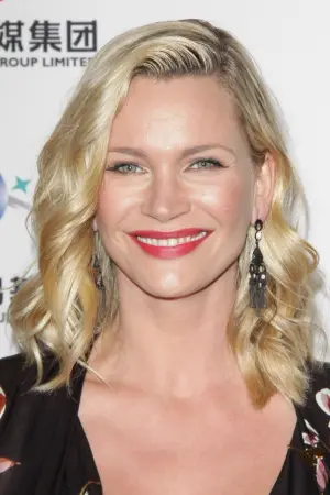 Photo Natasha Henstridge #103546