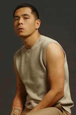 Photo Jake Cuenca #325028