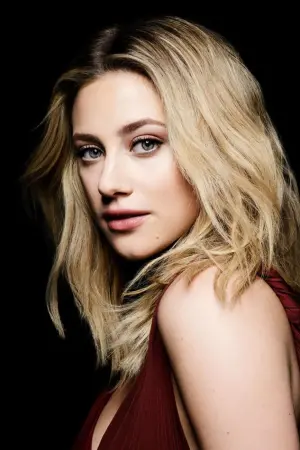 Photo Lili Reinhart #74083