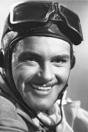 Photo Edmund MacDonald #201247