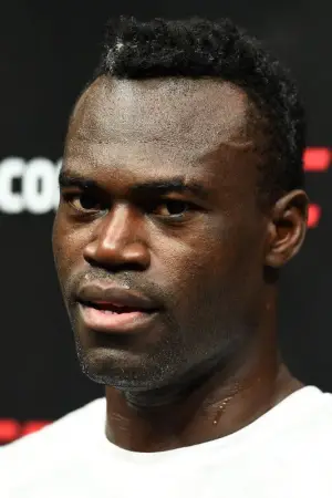 Photo Uriah Hall #381193