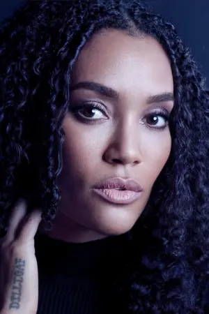 Photo Annie Ilonzeh #26617