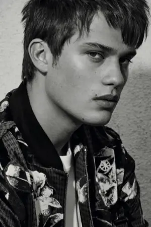 Photo Nicholas Galitzine #23975