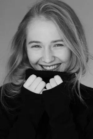 Photo Gina Stiebitz #236935