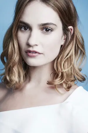 Photo Lily James #32744