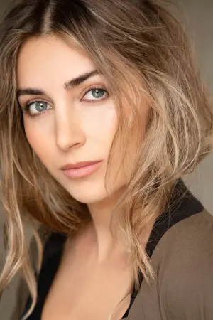 Photo Emelia Hartford #4441