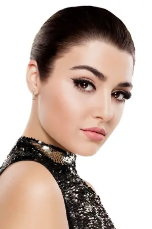 Photo Hande Erçel #292771