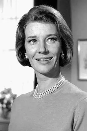 Photo Lois Maxwell #56677