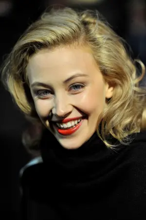 Photo Sarah Gadon #22213