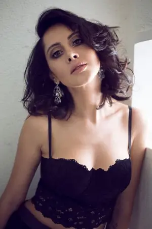 Photo Yasmine Raeis #255310