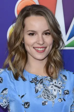 Photo Bridgit Mendler #73592