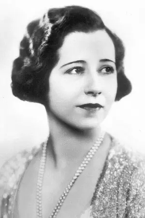 Photo Yvonne Arnaud #144648