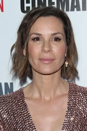 Photo Embeth Davidtz #725