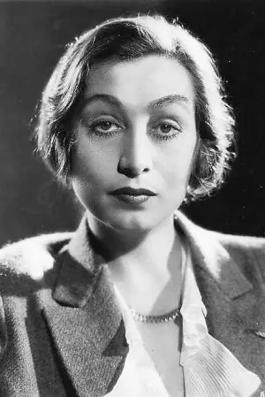 Photo Aline MacMahon #259138