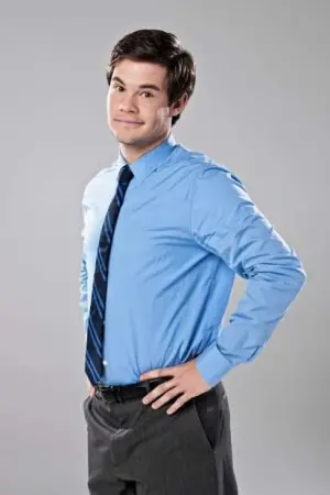 Photo Adam Devine #71809