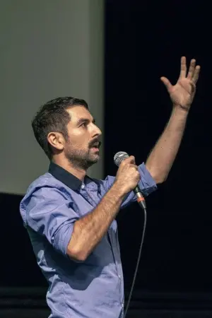 Photo Antony Hickling #104477