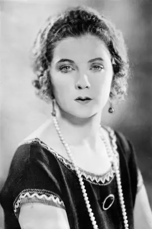 Photo Lilyan Tashman #386336