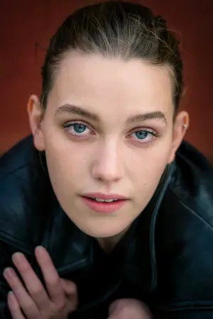 Photo Victoria Pedretti #32119