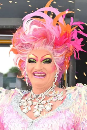 Photo Olivia Jones #140070