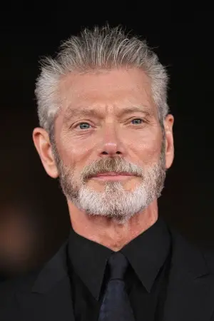 Photo Stephen Lang #326895